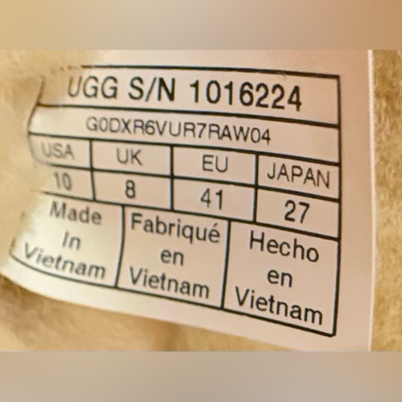 UGG classic Tall II boots in Chestnut color - Picture 8 of 9